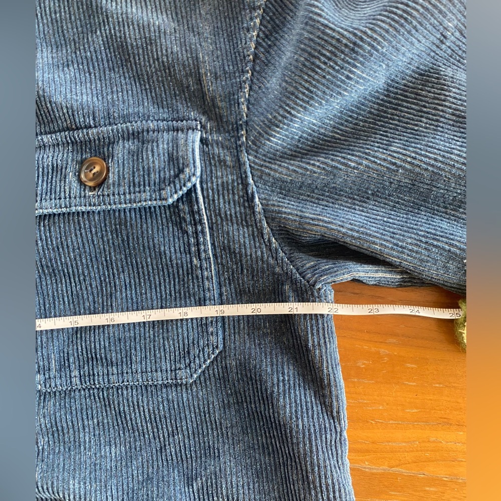 AVEC LES FILLES cropped corduroy shacket size large - Picture 10 of 11
